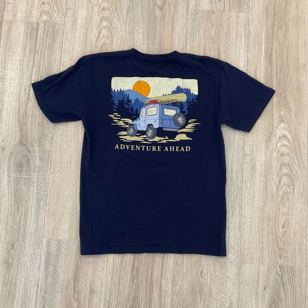 Ocean + coast Navy jeep Graphic T-Shirt